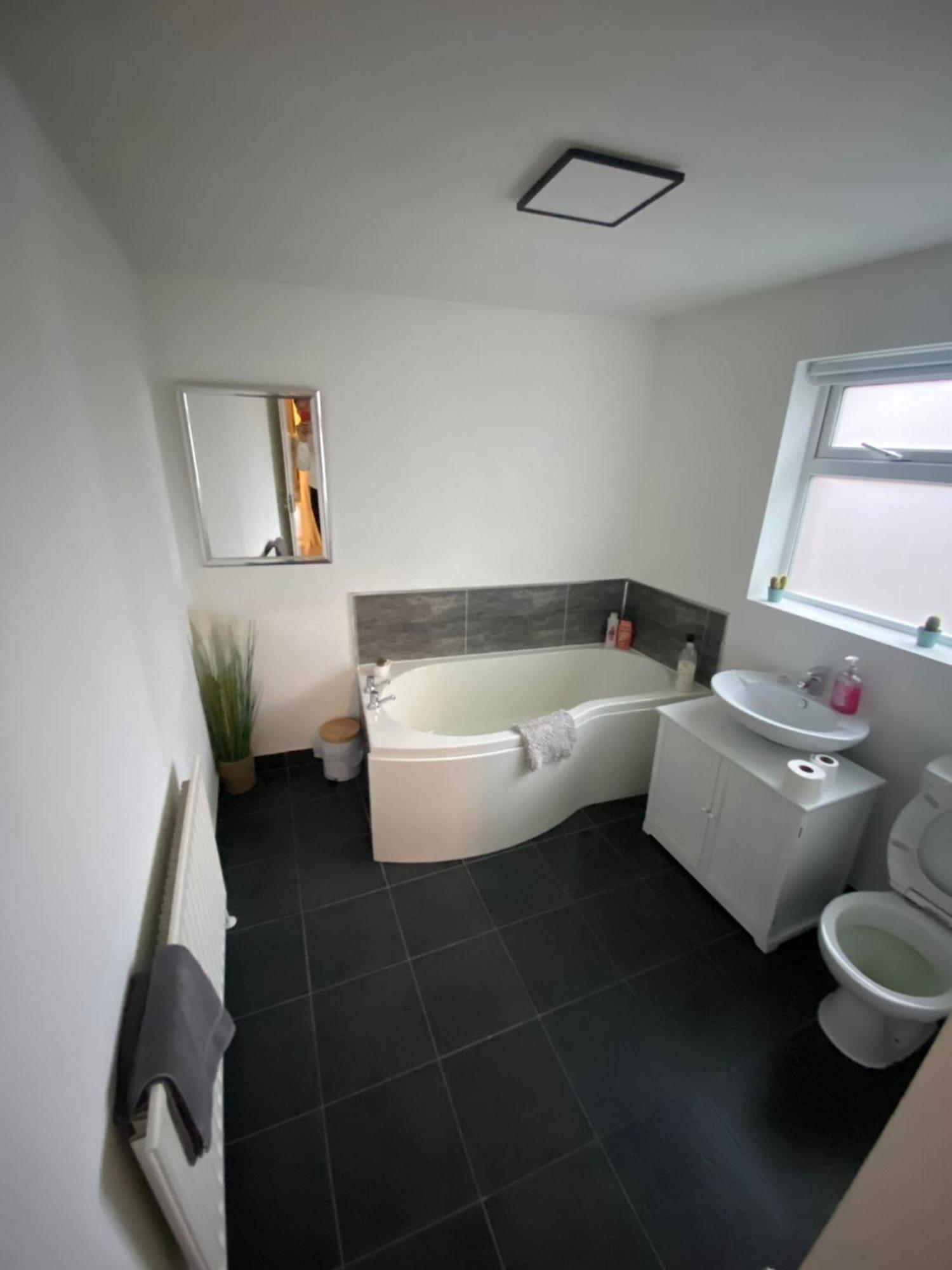 Appartement House @ Queens Belfast